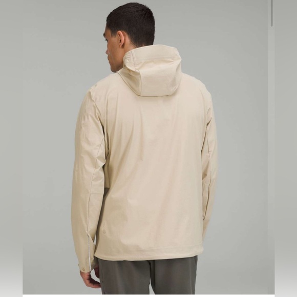 Lululemon Stretch Cargo Jacket
Trench men’s size small - Picture 3 of 13